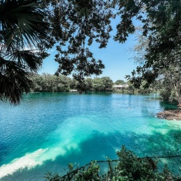 Welcome Home crystal clear lagoon